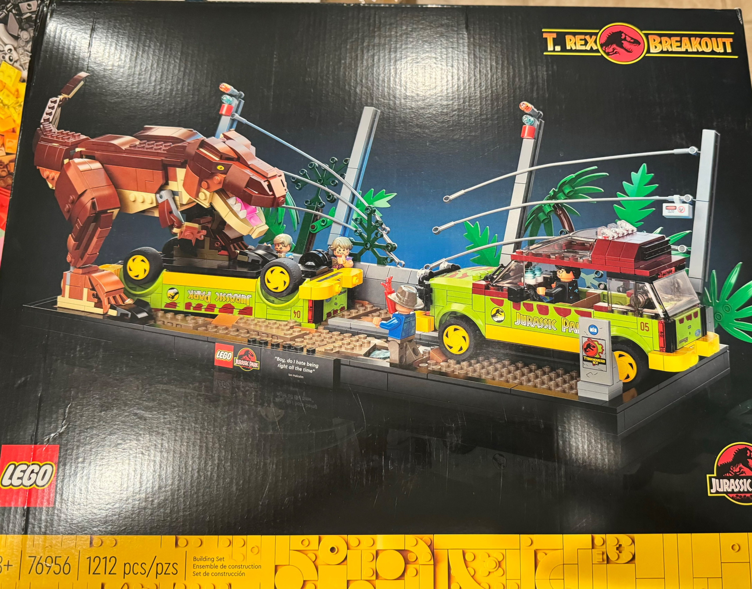 LEGO 79656 set Jurassic Park T-Rex Breakout