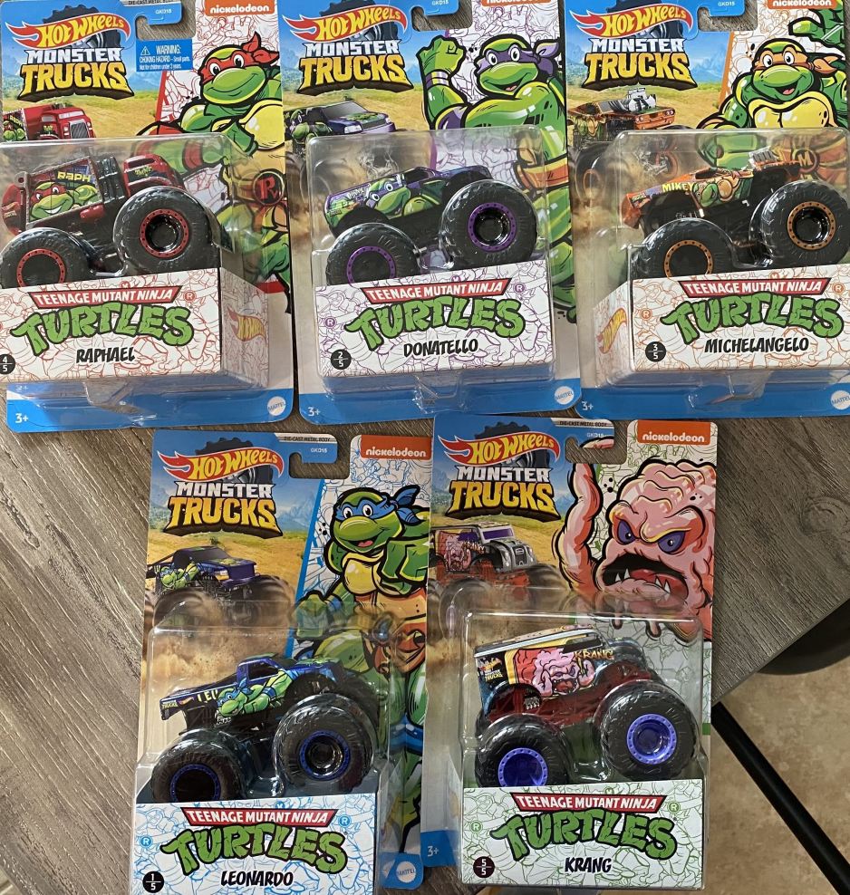 Set of 5 Ninja Turtles Monster Trucks